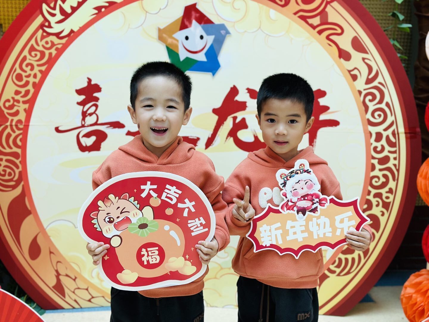 图片包含 盘子, 桌子, 照片, 食物描述已自动生成