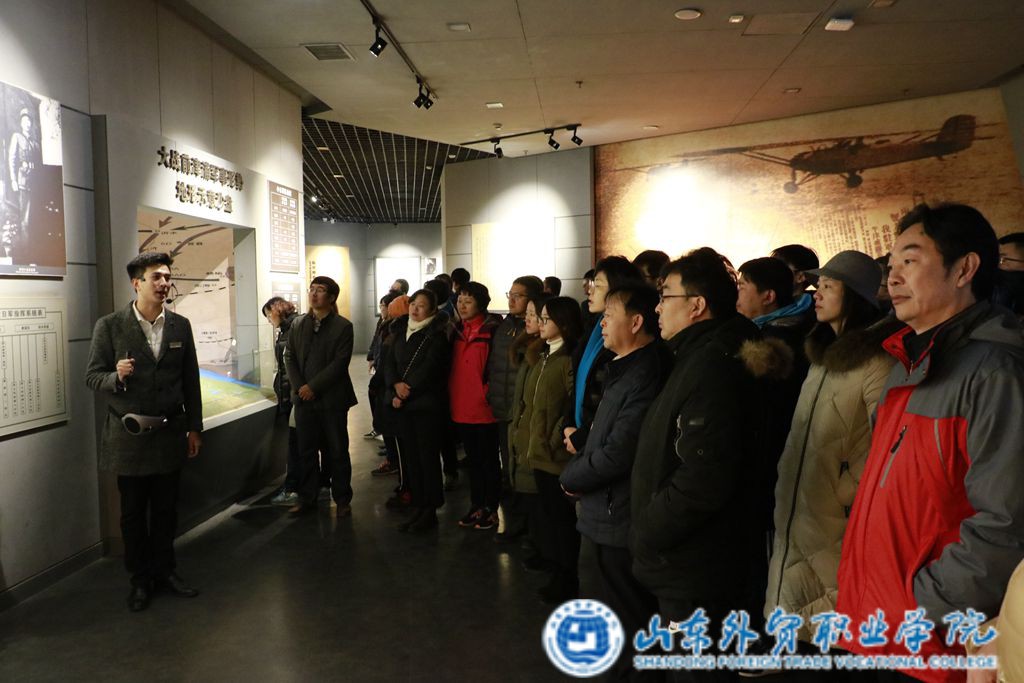 开展党性教育3.JPG